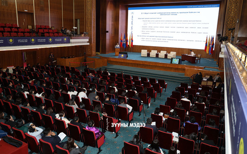 Шүүгчид Төрийн ордонд чуулж байна